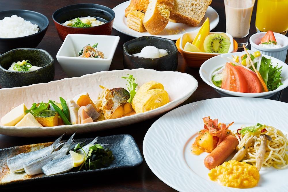 Mitsui Garden Hotel Окаяма Екстериор снимка